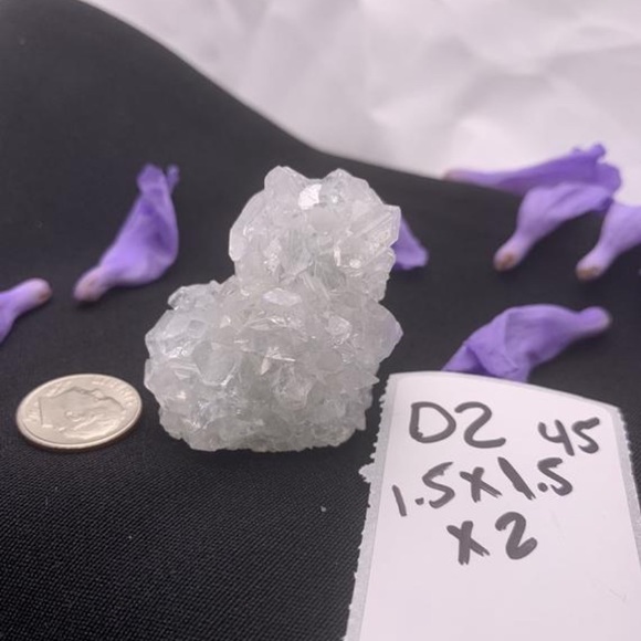 🌺Apophyllite cat shaped natural crystal. Zeolite - Picture 4 of 10